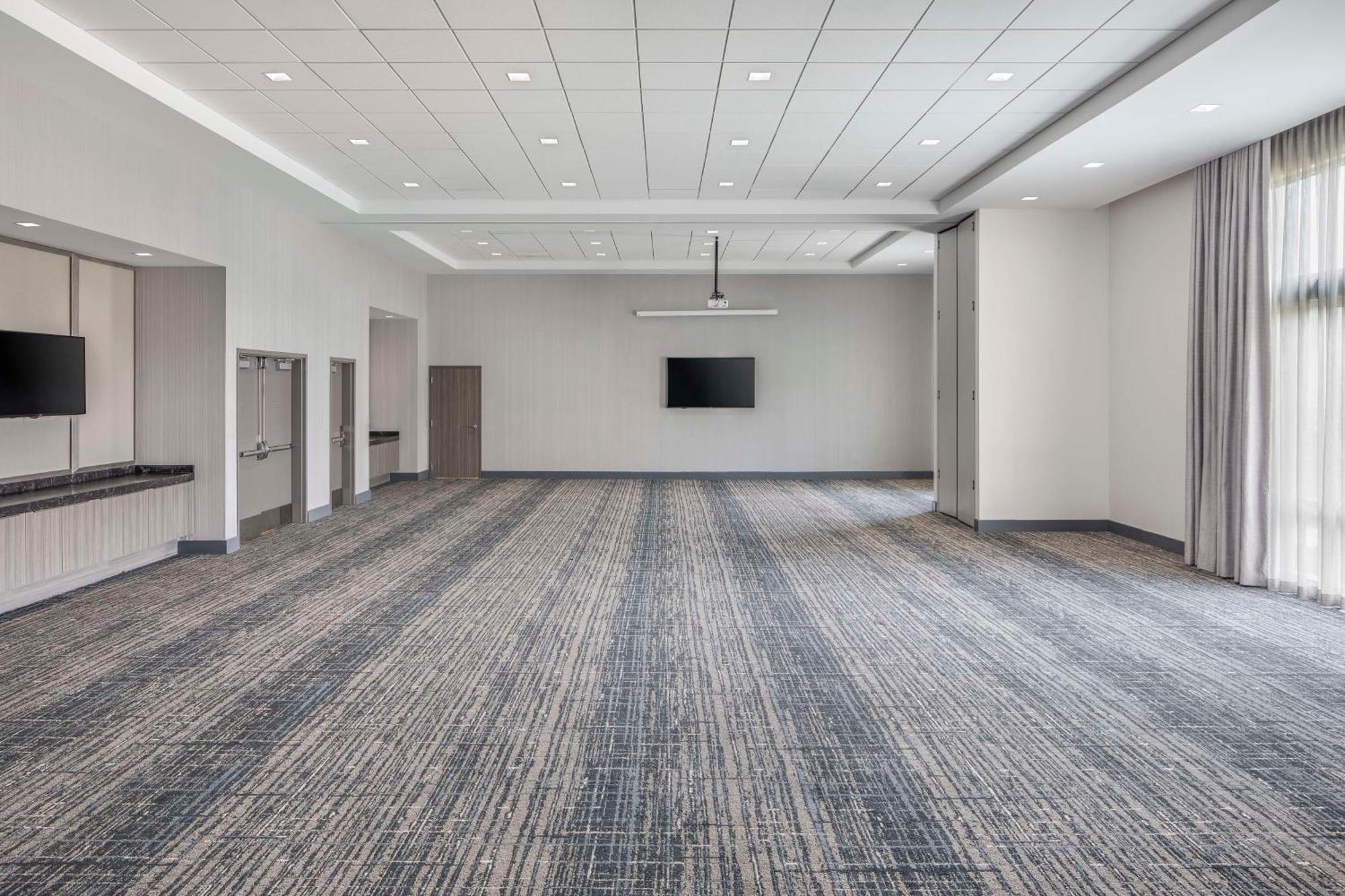 Embassy Suites By Hilton Atlanta Midtown Екстер'єр фото