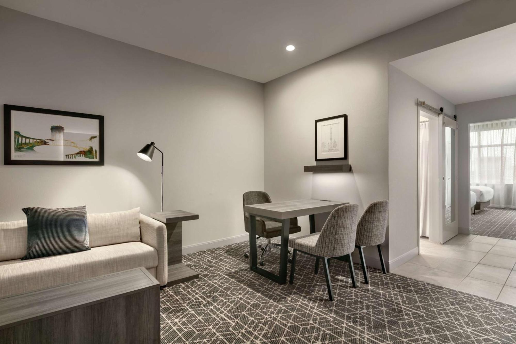 Embassy Suites By Hilton Atlanta Midtown Екстер'єр фото