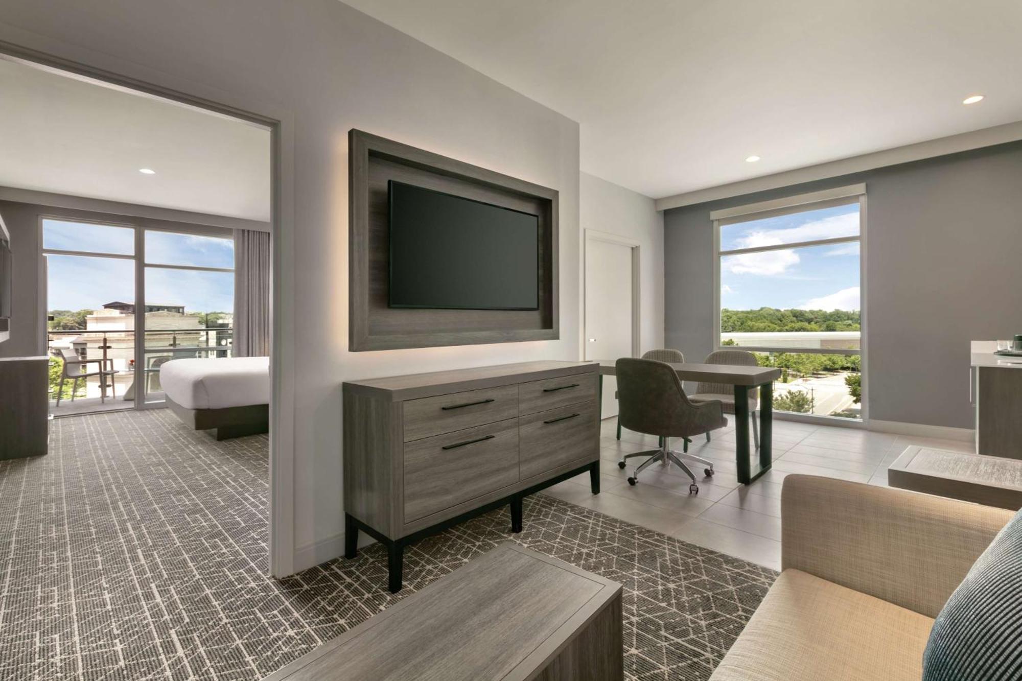 Embassy Suites By Hilton Atlanta Midtown Екстер'єр фото