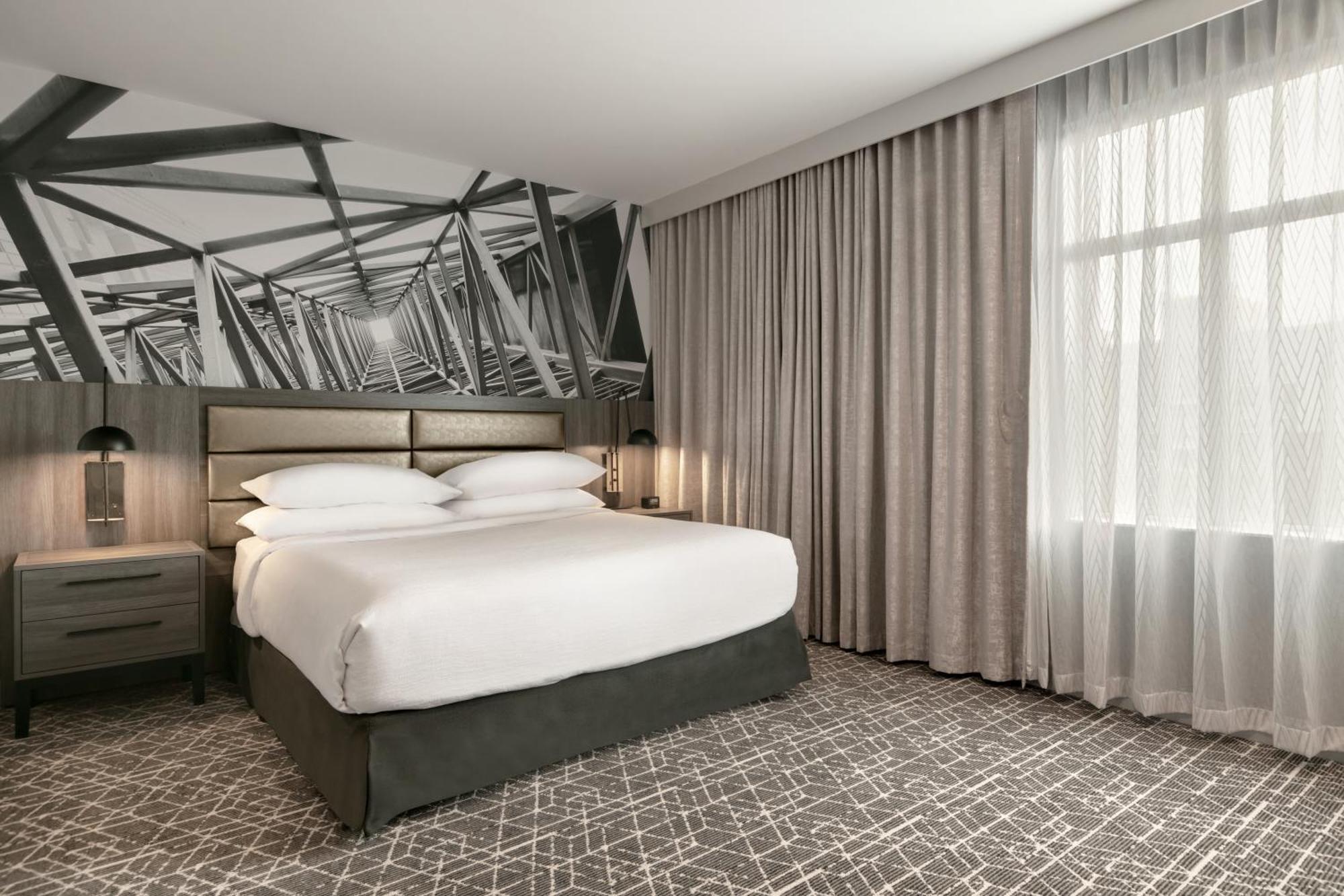 Embassy Suites By Hilton Atlanta Midtown Екстер'єр фото